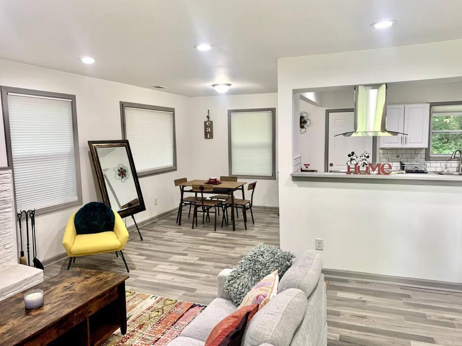 Spacious Homeアトランタ エクステリア 写真